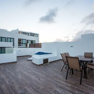 https://paraiso-magico-suites.allrivieramayahotels.com